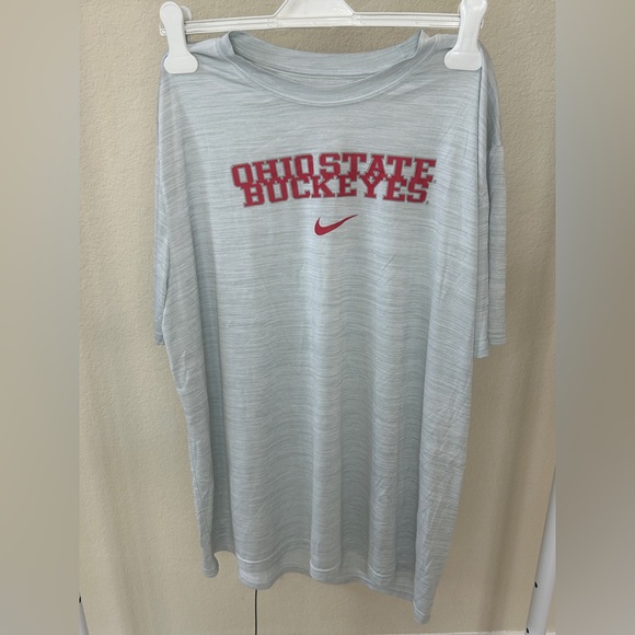 Nike Dry-Fit Ohio State Buckeyes Short Sleeve Tee - Picture 1 of 3
